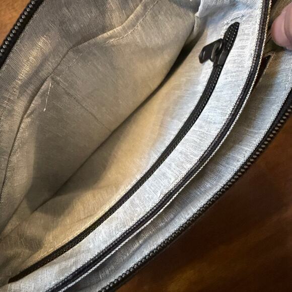 Sherpani Black & Grey Camo Zoom | Slim RFID Crossbody Bag Travel Concert Purse - Picture 4 of 12